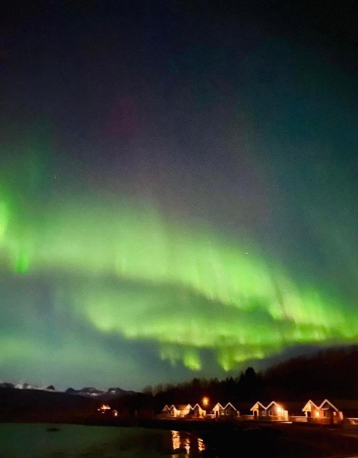 Idyllisk Sjohus Pa Naurstad *